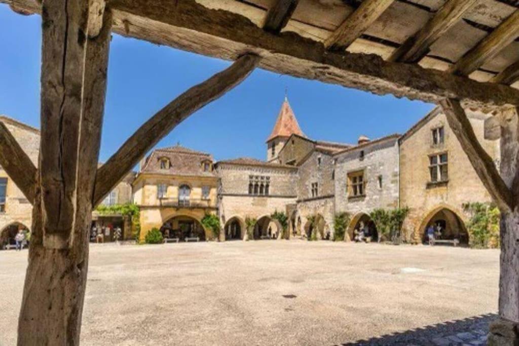 Maison Medievale Climatisee Avec Jardin Monpazier Exterior foto
